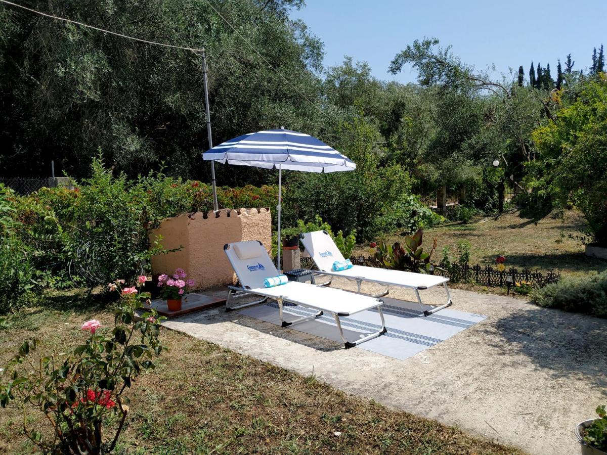 Family Holiday Apartment With Garden & Bbq Βελονάδες Εξωτερικό φωτογραφία