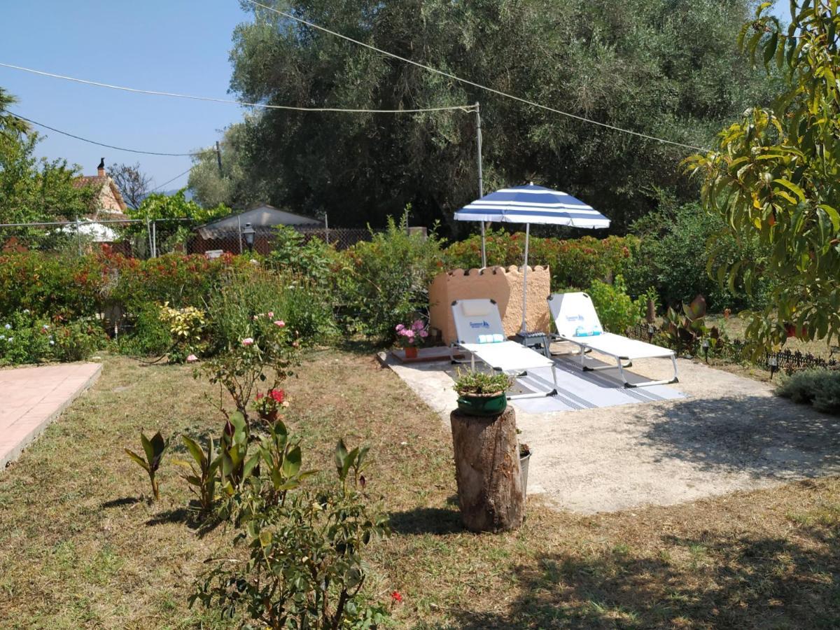Family Holiday Apartment With Garden & Bbq Βελονάδες Εξωτερικό φωτογραφία